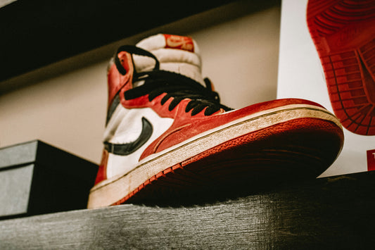 NIKE